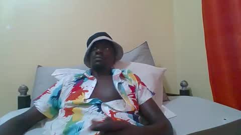 Snapshot of zlatann2012 chatting on 09/20/25, 10:05 Zlatann2012 online show from 09/20/25, 10:05
