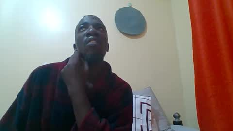 Snapshot of zlatann2012 chatting on 12/17/25, 09:43 Zlatann2012 online show from 12/17/25, 09:43