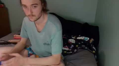 Snapshot of znda2002 chatting on 09/22/25, 04:58 znda2002 online show from 09/22/25, 04:58