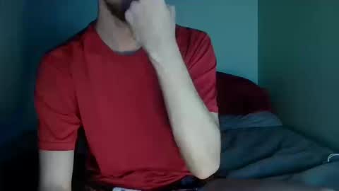 Snapshot of znda2002 chatting on 10/13/25, 01:05 znda2002 online show from 10/13/25, 01:05