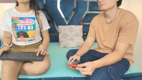 Snapshot of zoe_and_dylan_ chatting on 11/11/25, 12:16 Zoe and dylan online show from 11/11/25, 12:16