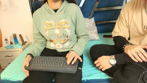 Snapshot of zoe_and_dylan_ chatting on 12/02/25, 12:10 Zoe and dylan online show from 12/02/25, 12:10