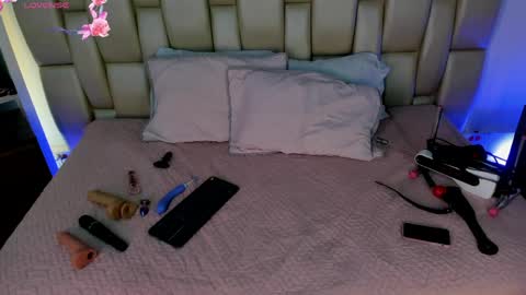 Your new obsession online show from 04/20/26, 12:19