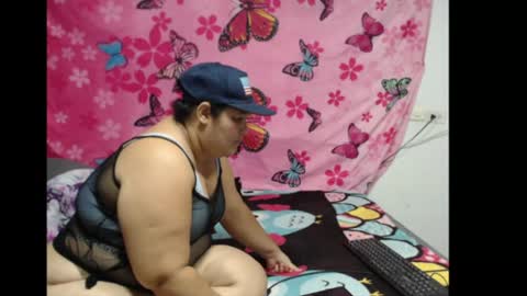 Snapshot of zoe_bbw chatting on 07/26/26, 02:09 Zoe online show from 07/26/26, 02:09