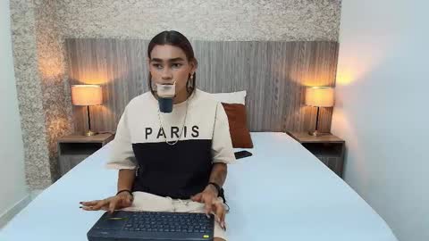 Zoe online show from 12/15/25, 11:25