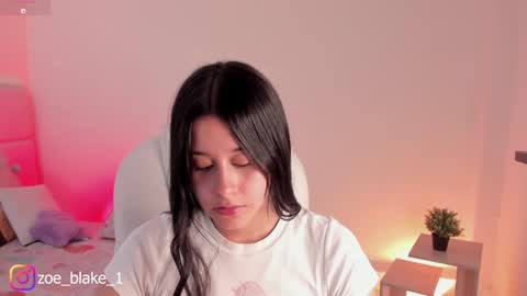 Snapshot of zoe_blake18 chatting on 01/14/25, 10:34 Zoe online show from 01/14/25, 10:34