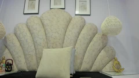 zoe_blosson online show from 04/28/26, 02:27