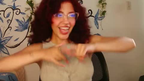 zoe_ch_ online show from 02/25/26, 12:20