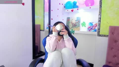 Z O E online show from 04/06/26, 09:05