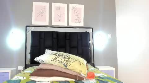 Snapshot of zoe_curvyy chatting on 06/29/26, 12:16 zoe_curvyy online show from 06/29/26, 12:16