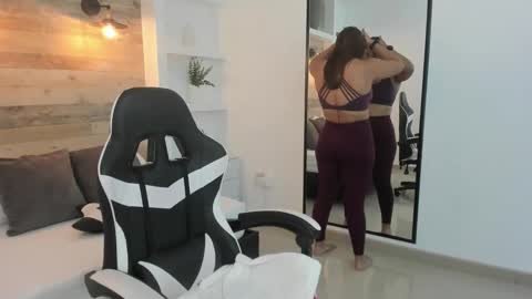 Snapshot of zoe_danae_ chatting on 02/27/26, 12:38 Zoe online show from 02/27/26, 12:38