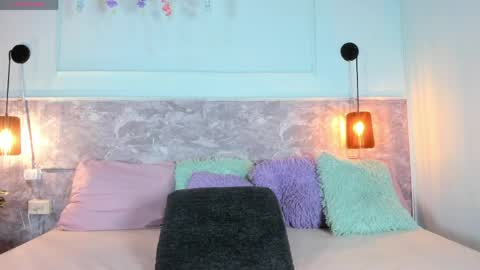 Zoe  online show from 04/17/26, 04:26