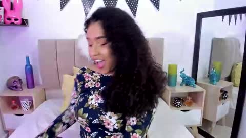 Zoe Gruber online show from 12/19/24, 11:25