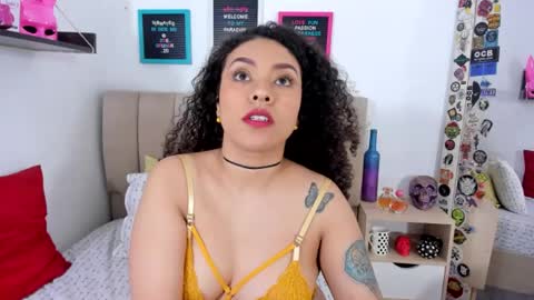 Zoe Gruber online show from 01/25/25, 03:09