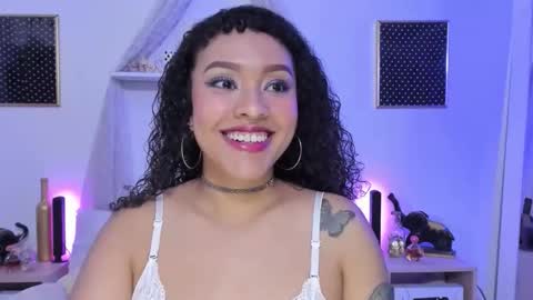 Zoe Gruber online show from 10/05/25, 08:51