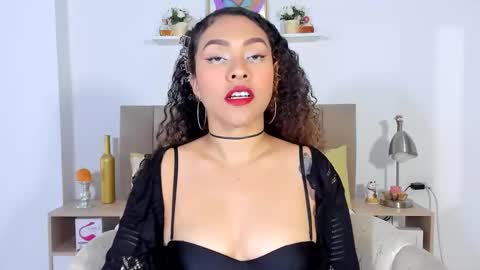 Zoe Gruber online show from 03/08/26, 10:57