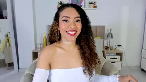 Zoe Gruber online show from 05/01/26, 11:31