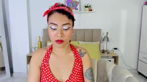 Zoe Gruber online show from 05/05/26, 11:13