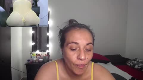 zoe hotxxx online show from 02/20/25, 12:19