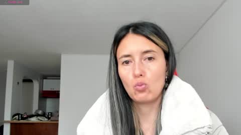 Snapshot of zoe_jeane_beker chatting on 07/02/26, 09:10 ZOE online show from 07/02/26, 09:10