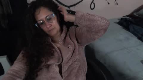 Snapshot of zoe_koller chatting on 04/21/26, 01:42 Zoe Koller online show from 04/21/26, 01:42