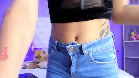 Snapshot of zoe_kravitx chatting on 02/01/25, 04:24 CAMILA online show from 02/01/25, 04:24