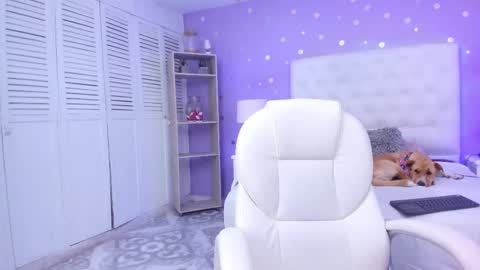 Snapshot of zoe_kravitx chatting on 03/08/25, 02:51 CAMILA online show from 03/08/25, 02:51