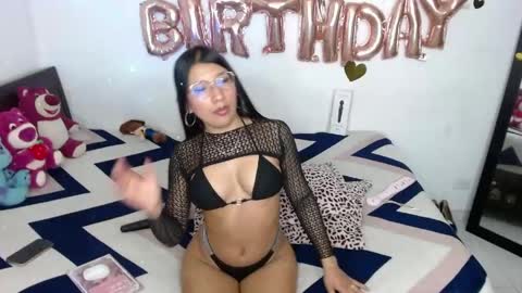 zoe  online show from 04/12/26, 10:42