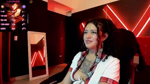Snapshot of zoe_lara_34 chatting on 07/01/26, 05:31 zoe online show from 07/01/26, 05:31