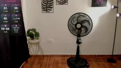 zoe_millerx online show from 02/11/26, 01:16