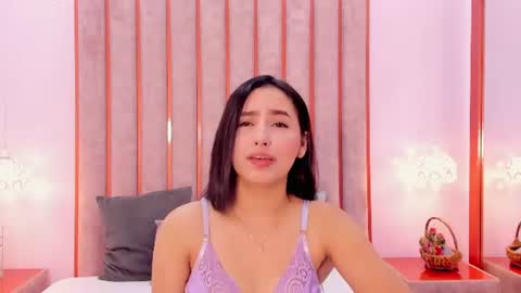 Snapshot of zoe_monrow chatting on 06/23/26, 12:14 Zoe Monrow online show from 06/23/26, 12:14