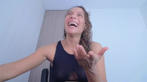 zoe online show from 04/23/26, 08:44