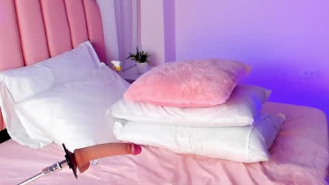 Snapshot of zoe_rivers chatting on 01/25/25, 06:13 Zoe online show from 01/25/25, 06:13