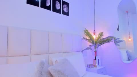 Snapshot of zoe_rivers chatting on 09/20/25, 01:28 Zoe online show from 09/20/25, 01:28