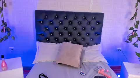 zoe_rousee_ online show from 07/30/26, 06:40
