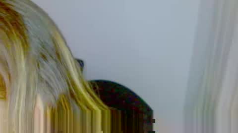 Snapshot of zoe_sexy69 chatting on 10/21/25, 01:06 ZOE online show from 10/21/25, 01:06