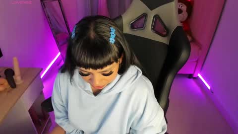 zoe_sullivan_ online show from 02/09/25, 09:26