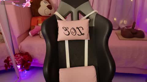 zoe_sullivan_ online show from 03/27/26, 09:32