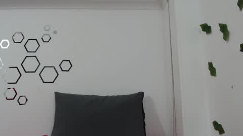 Carolina online show from 10/27/25, 09:08