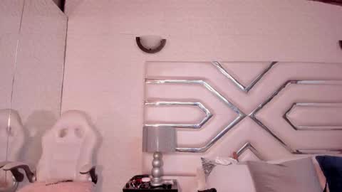 Zoecarrter online show from 02/08/26, 12:30