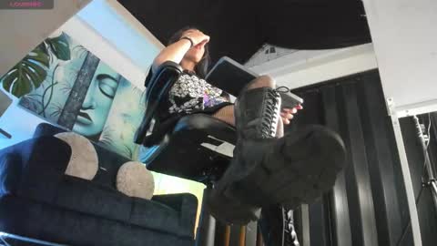 Snapshot of zoeconti chatting on 02/10/26, 02:26 Zoe online show from 02/10/26, 02:26