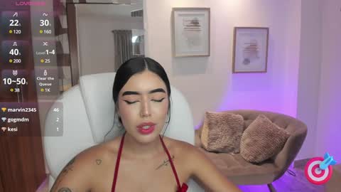 Snapshot of zoee_jackson chatting on 01/28/25, 07:00 zoee jackson online show from 01/28/25, 07:00