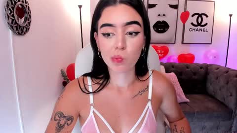 Snapshot of zoee_jackson chatting on 02/16/25, 09:48 zoee jackson online show from 02/16/25, 09:48