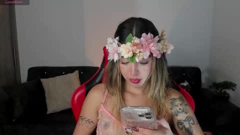 Snapshot of zoee_jackson chatting on 11/26/25, 02:56 zoee jackson online show from 11/26/25, 02:56