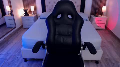 zoe online show from 09/11/25, 04:12