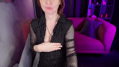Snapshot of zoeeast chatting on 01/18/25, 01:29 Zoe online show from 01/18/25, 01:29