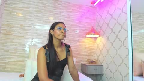 Snapshot of zoeesmitth chatting on 09/29/25, 11:48 ZoeeSmitth online show from 09/29/25, 11:48