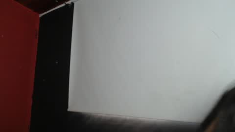 Laura  online show from 01/16/25, 02:30