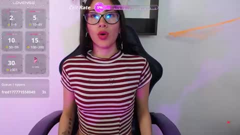 Laura  online show from 10/22/25, 04:24