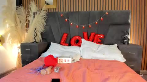 Zoeh online show from 02/15/26, 09:22